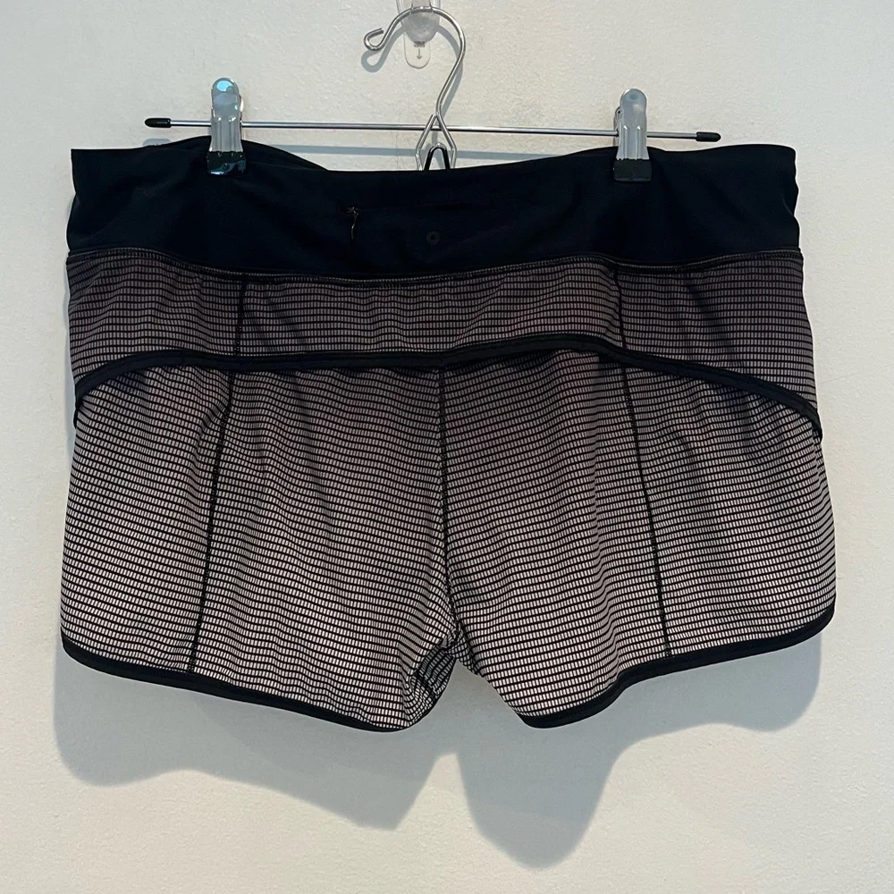 Lululemon Shorts Womens 8? Speed H20 Double Gradient - Picture 4 of 5